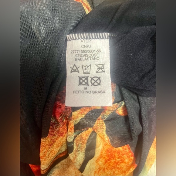 Off the shoulder Bold Colors Large Flowers Print Boho Maxi Dress  
Size Medium - Picture 5 of 5